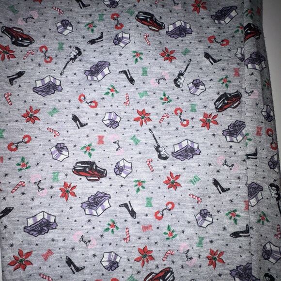 Savage X Fenty Tis The Savage Christmas Pajama Size 1X One Piece Open Back Flap - Picture 2 of 11